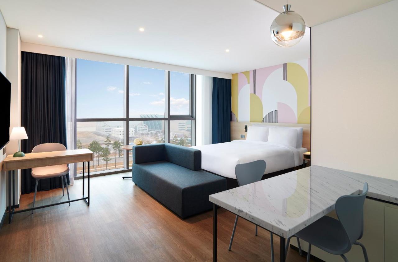 Ibis Styles Ambassador Incheon Airport T2 Hotel ภายนอก รูปภาพ