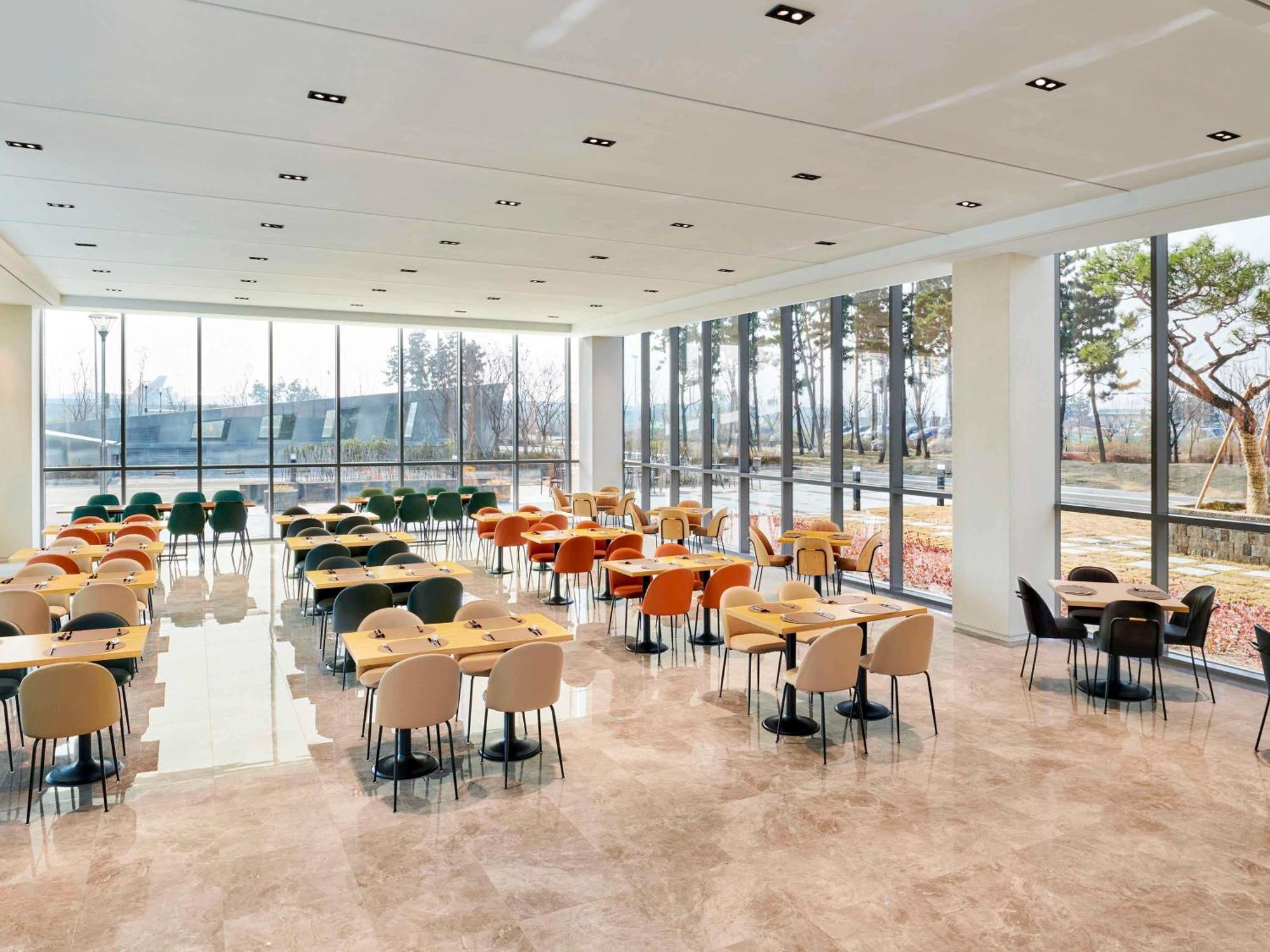 Ibis Styles Ambassador Incheon Airport T2 Hotel ภายนอก รูปภาพ
